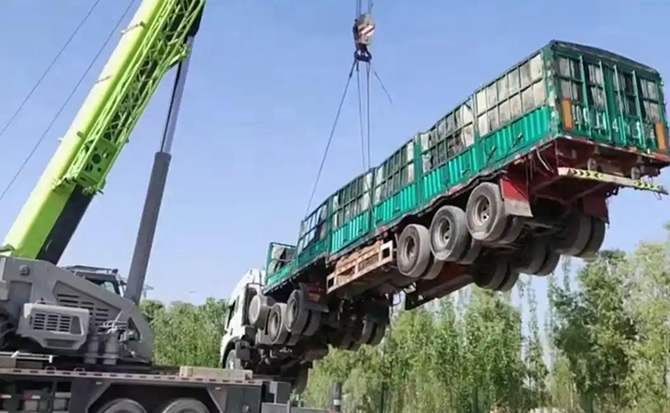 兴山区道路脱困救援案例